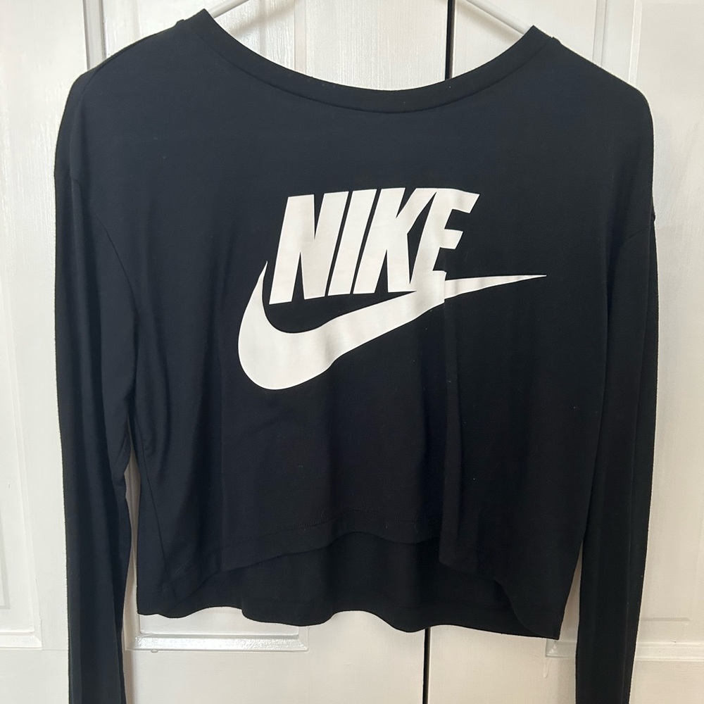 Nike Cropped Long Sleeve